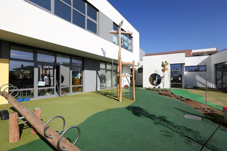 Construction of the Nau School